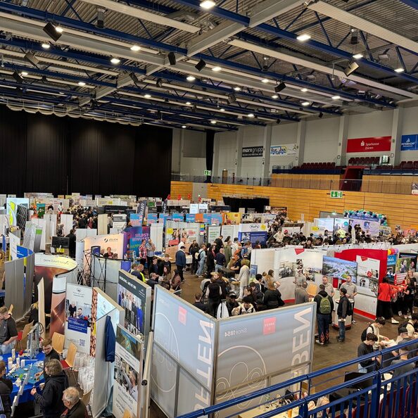 Ausbildungsbörse von oben